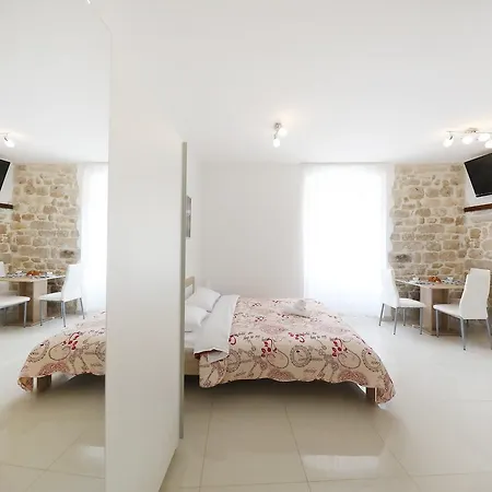Apartament Sites Of *