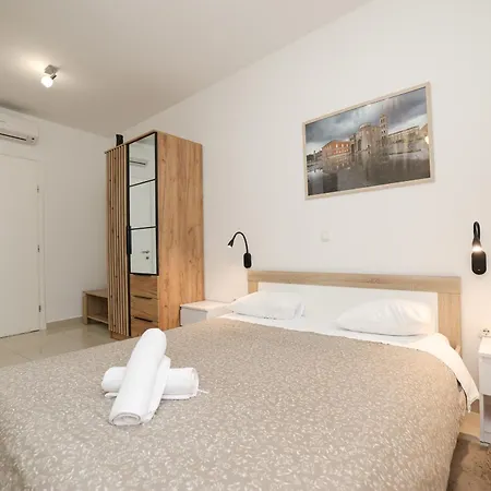 Apartament Sites Of